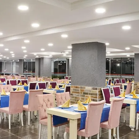 מלון Akdora Resort&spa 3*