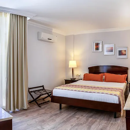 Akdora Resort&spa 3* シダ